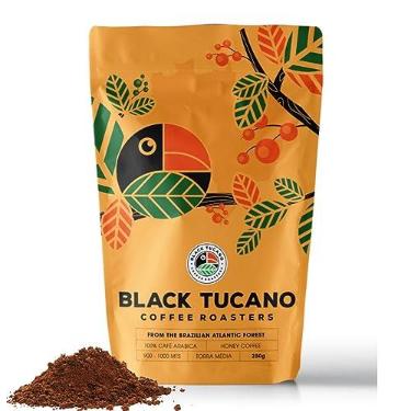 Imagem de Café Especial Torrado e Moído Black Tucano, Honey Coffee, 250g | Sem Glúten, Corpo Aveludado, Aroma de Açúcar Mascavo, Mel e Chocolate