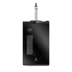 Cervejeira Home Bar Electrolux Frost Free 100L com Torre de Chopp e Porta de Vidro Preta (EB10C) 127V Cervejeira Home Bar Electrolux Frost Free 100L com Torre de Chopp e Porta de Vidro Preta (EB10C) 127V