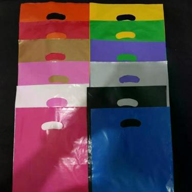 Imagem de Sacola Plástica 16x20 Alça Boca de Palhaço para Embalagens Reforçada e Brilhosa Rosa, Vermelho, Branco, Azul, Dourado