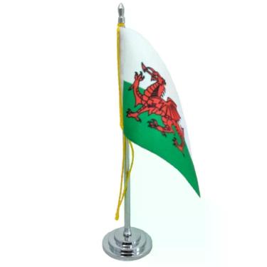 Imagem de Mini Bandeira De Mesa País De Gales 15 Cm Mastro Poliéster