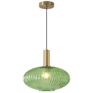 Imagem de Iluminação moderna: Luminárias pendentes douradas, Iluminação para ilha de cozinha, Luminária pendente grande com globo de vidro verde, Luminária pendente de latão para sala de jantar, Lumin