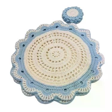 Imagem de Kit 4 Sousplat Com 4 Porta Copo Em Crochê Artesanal Cor Bege E Azul - Majú Decor