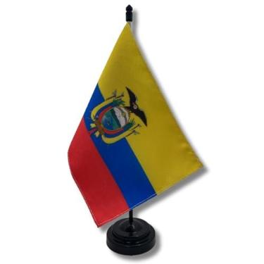 Imagem de Bandeira de Mesa Equador, Decorativa, Dupla Face, Multicolorido, 19x13cm, Base e Haste Preta, para Escritório e Eventos, Tecido Oxford