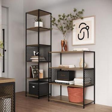 Imagem de Sala de Estar com 2 Itens Decorativos Estante Media Telada e Estante Alta Telada Preto/Mel