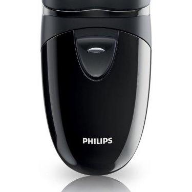 Imagem de Barbeador masculino Norelco Travel com tecnologia de corte fechado e cabeças flutuantes independentes, lâminas autoafiáveis, 2 pilhas AA incluídas por Philips
