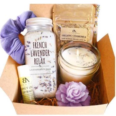 Imagem de Cesta de presente de spa: beterraba e maçã, lavanda, Natal para ela - 