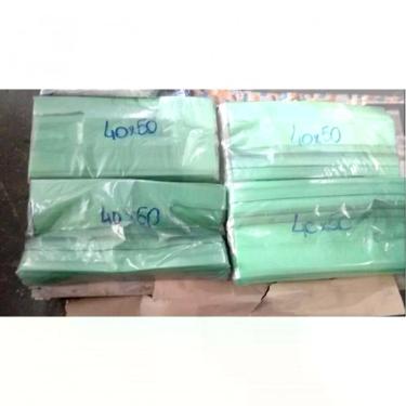 Imagem de Sacola Plástica Reciclada Pacote com 2,5KG Ideal para Casa de Ferragens e Depósitos Resistente Preta Higipack