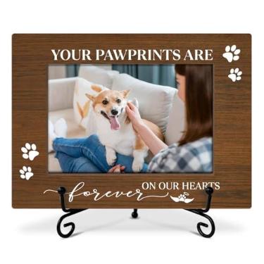 Imagem de Porta-retrato memorial para animais de estimação, porta-retrato Your Pawprints are Forever in Our Heart, Sympathy Pet Loss, porta-retrato de madeira com suporte, moldura de 10 x 15 cm para exibição de