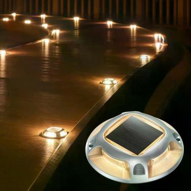 Imagem de Solar Driveway Lights AGPTEK, pacote com 24, 2 modos de cor, ao ar liv