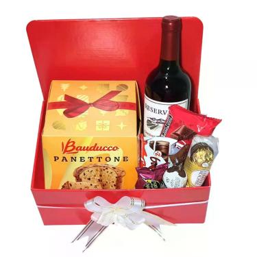 Imagem de Cesta Natal Premium 7 Itens Panetone Bauducco, Vinho, Chocolates - Ces