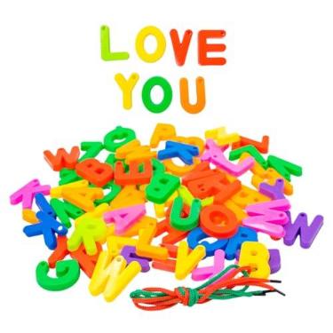 Imagem de Brinquedo Educativo de Montar Letras, 95 Peças Coloridas, com Cordas para Alfabetização, Multicolorido
