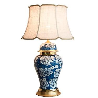 Imagem de Abajur de mesa artesanal com cúpula de linho e cerâmica, estilo meados do século XX, ideal para quarto ou mesa de cabeceira. Abajur de mesa grande para sala de estar.