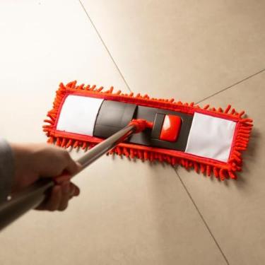 Imagem de Mop Flat Premium em Microfibra Chenile: Limpeza Pesada e Seca de Alto Desempenho com Cabo Reforçado de 1,20m
