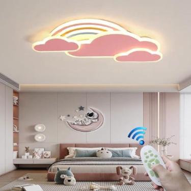 Imagem de Luminária de teto LED infantil com controle remoto e intensidade regulável, ideal para quarto de menina ou menino. Luminária pendente moderna com design em formato de nuvem arco-íris para sa