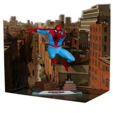 Imagem de Boneco do Homem-Aranha Marvel Escala 1:10 com cena (o Incrível Homem-Aranha #38) Etiqueta Dourada McFarlane Toys