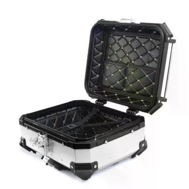 Imagem de Baú Traseiro para Moto 22L em Alumínio Modelo 22L-T com Forro Interno e Placa de Base Universal Prata Tronos