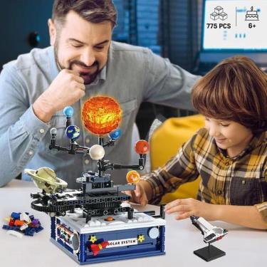 Imagem de Bloco de Montar Giratório do Sistema Solar Kit Planetário com Luzes 77