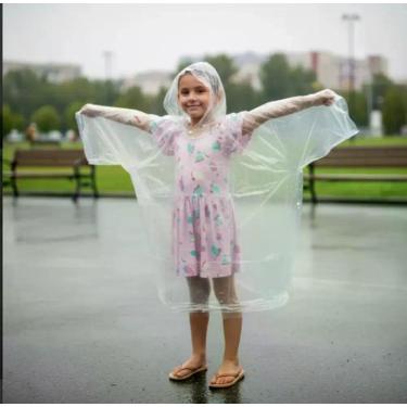 Imagem de 50 Capas de Chuva Descartável Transparente Infantil - Capas De Chuva P