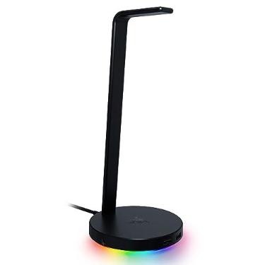 Imagem de Razer Base Station V2 Chroma Suporte para fone de ouvido: Iluminação RGB Chroma - Suporte mais alto e borda antiderrapante - Portas de carregamento USB - Base de borracha antiderrapante - Porta de 3,5