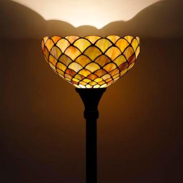 Imagem de AVIVADIRECT Luminária De Chão Tiffany Torchiere, Estilo Escamas De Peixe, Em Vidro Colorido, Luminária De Canto Com Lanterna, 30X30X180 Cm, Para Quarto, Sala De Estar, Escritório E Casa