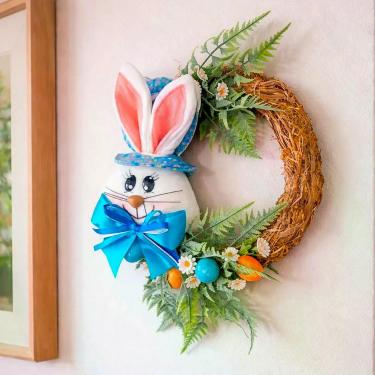 Imagem de Guirlanda de Páscoa Cabeça de Coelho para Decoração de Portas e Paredes 25cm Azul Esquerdo