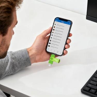 Imagem de Pen drive USB de 32 GB, micro-USB/A, 2 em 1, OTG giratório, pen drive, armazenamento de data, pendrive, polegar para telefone/tablets/PC Android (verde)