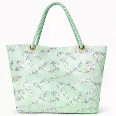 Imagem de Bolsa de Praia Feminina com Nécessaire Grande Confortável e Versátil -