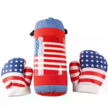 Imagem de Saco de Boxe Infantil AKT2974 com Par de Luvas Estados Unidos Vermelho Ark Brasil