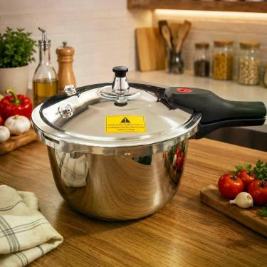 Imagem de Panela de Pressão 6L em Aço Inox com Revestimento Antiaderente para Fogão a Gás Elétrico e Indução XDX