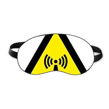 Imagem de Símbolo de aviso amarelo e preto radiação triângulo sono sombra sombra sombra sombra noite macia